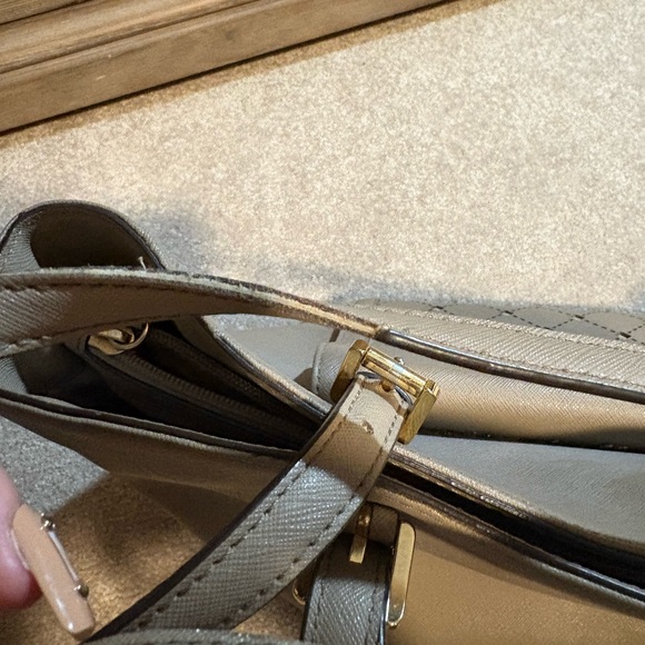 Michael Kors Beige Taupe Mirror MirroredTote Bag Shoulder Purse - Picture 10 of 14